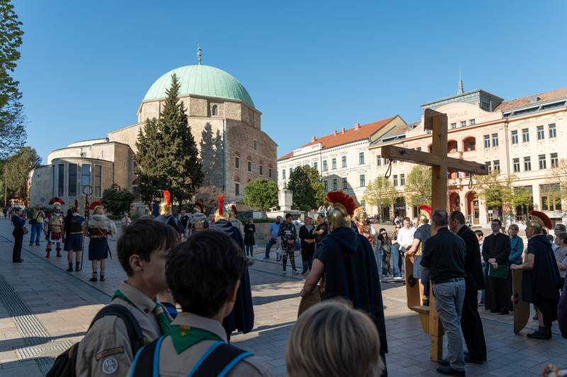 2025_04_12_varosi keresztut_85.jpg